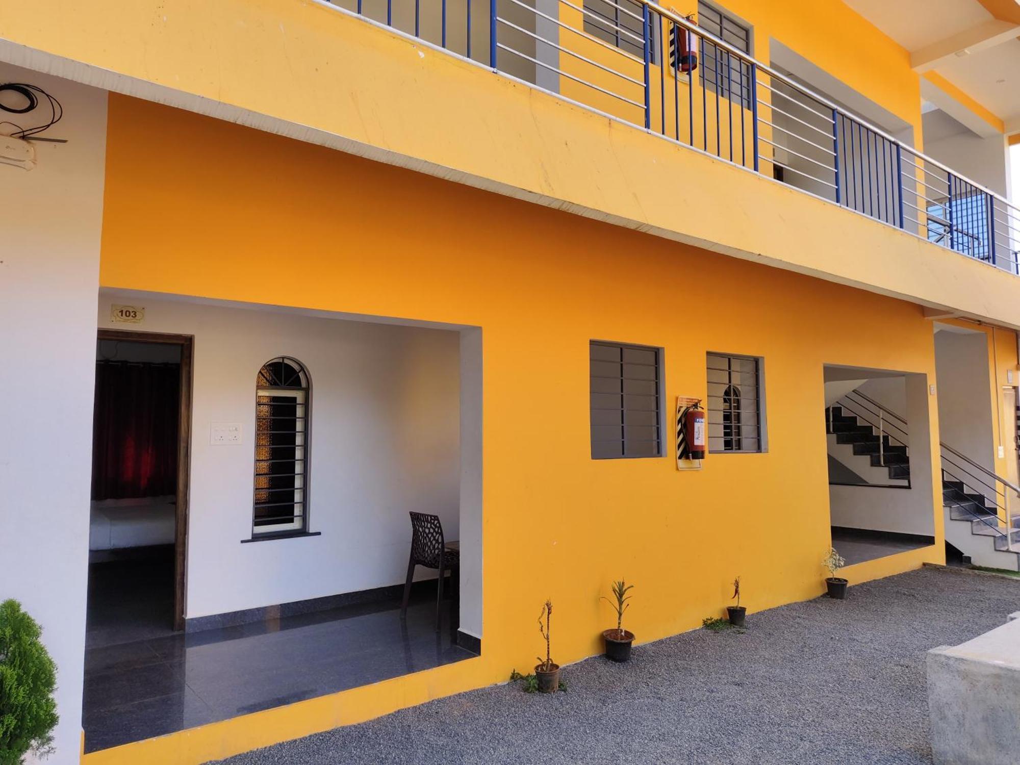 De' Capital Hotel Pondicherry Eksteriør bilde